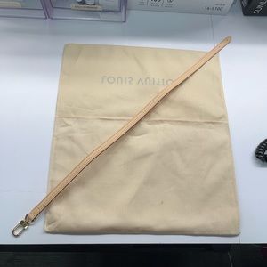 Louis Vuitton Pochette Accessories Leather Strap